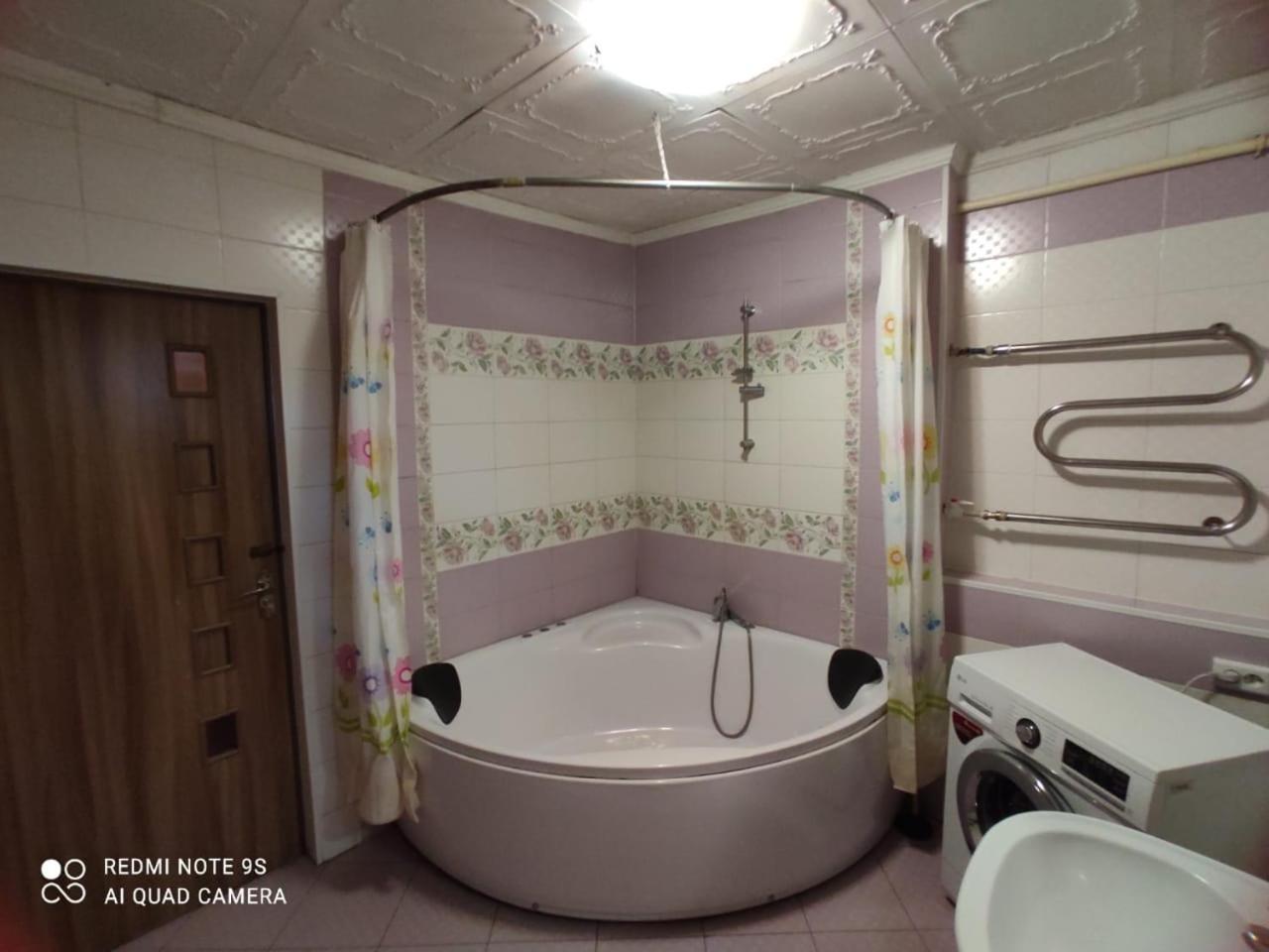 אלמטי Hostel "Ormanova" מראה חיצוני תמונה