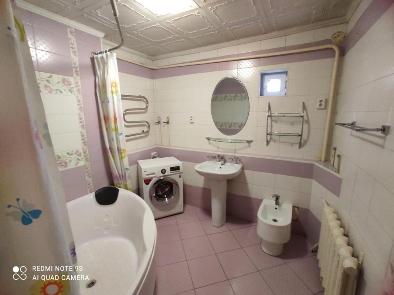 אלמטי Hostel "Ormanova" מראה חיצוני תמונה